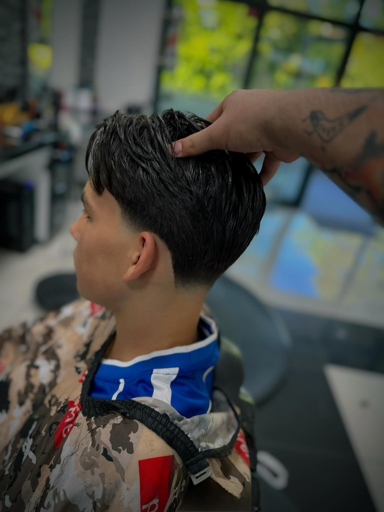 VLONE CUTZ Signature Cut 2
